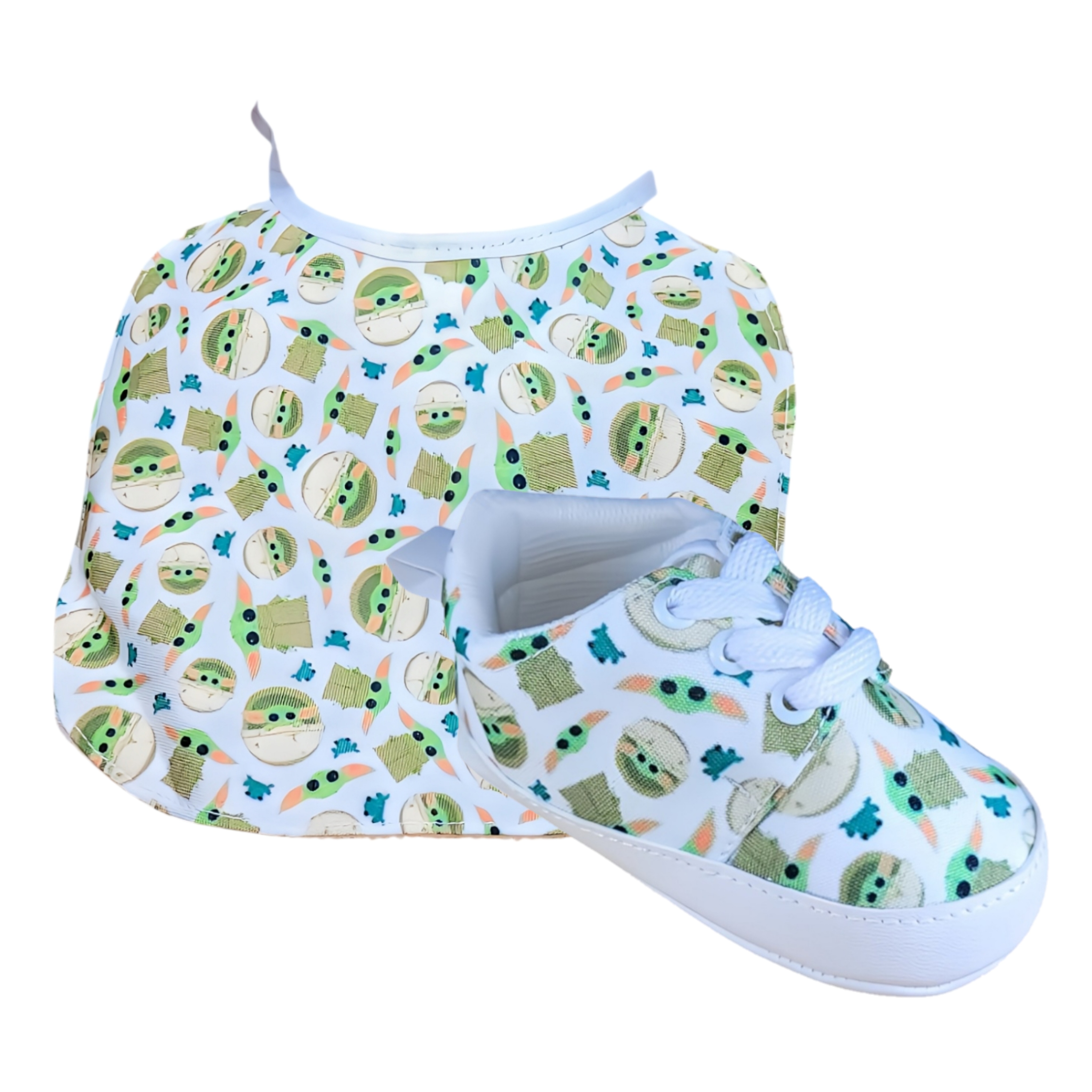 Kit tenis y babero Baby Yoda
